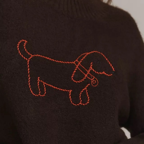 Flat White Mock-Neck Embroidered Dog Icon Sweater, Size XS - Picture 2 of 4